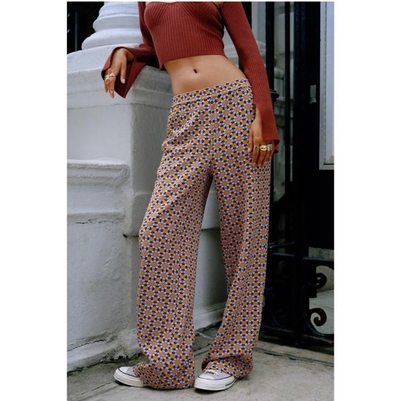 Urban Outfitters Pants - Urban Outfitters Collette Wide Leg Floral Pants Size Large